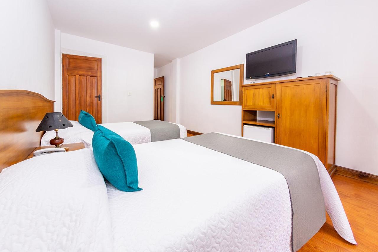 Ayenda Escorial 1936 Hotel Manizales Kültér fotó